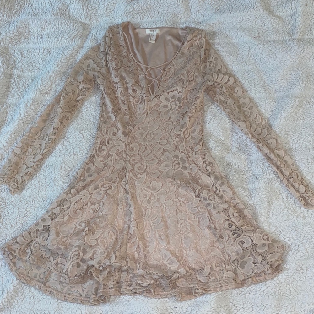 🌿2/$25🌿Fancy lace dress